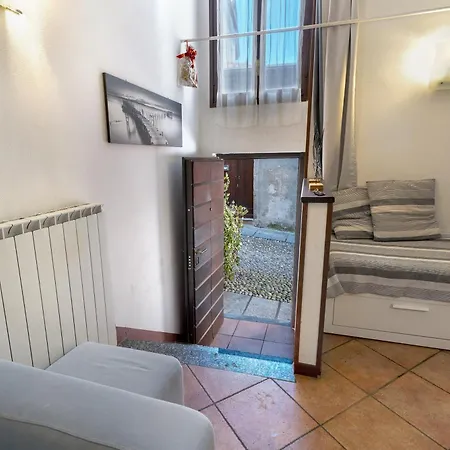 Apartment Nel Cuore Di Arona- Via Pertossi *